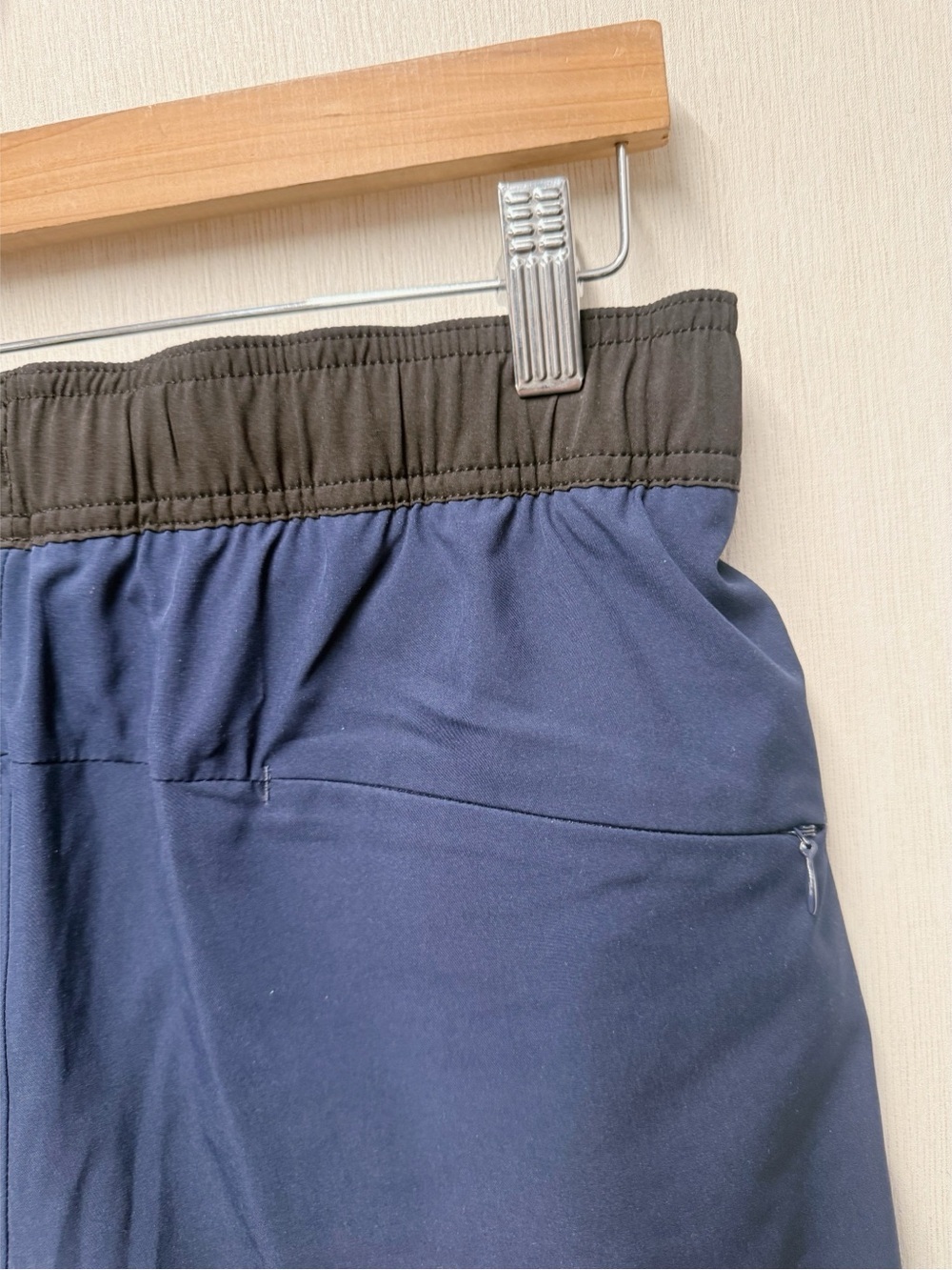 NWT Speedo Navy 5.5" Swim Lined Trunks UPF 50+, Size Medium - Picture 6 of 12